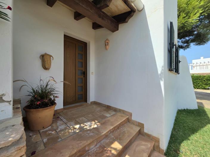 Image No.26-3 Bed House for sale