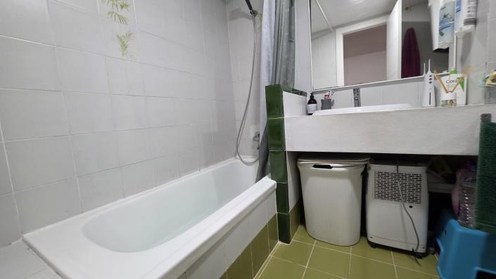 Image No.18-2 Bed Apartment for sale