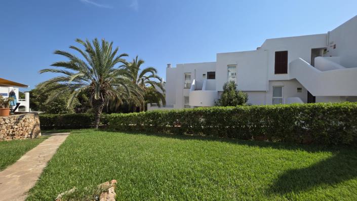 Image No.26-2 Bed Apartment for sale