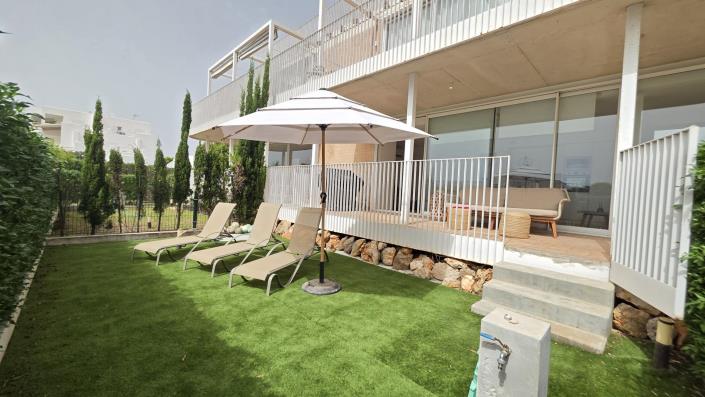 Image No.25-2 Bed Apartment for sale