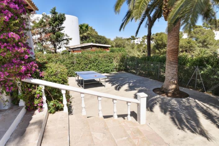 Image No.5-4 Bed Chalet for sale