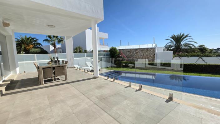 Image No.5-4 Bed Semi-Detached for sale