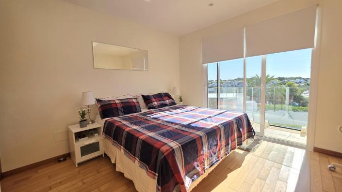 Image No.20-4 Bed Semi-Detached for sale