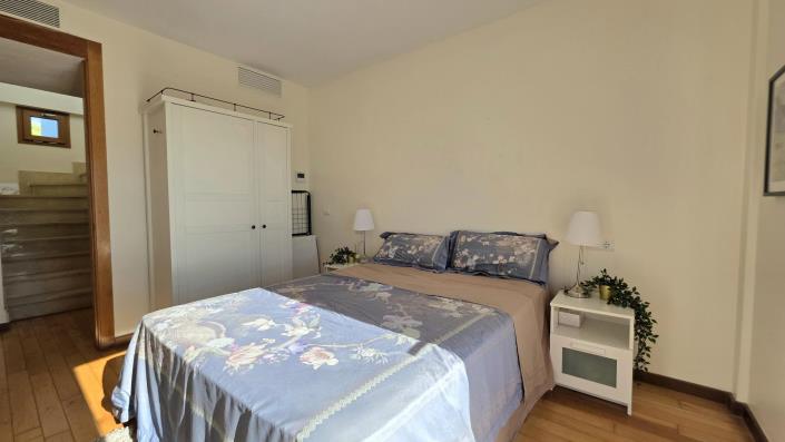 Image No.25-4 Bed Semi-Detached for sale
