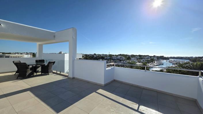 Image No.29-4 Bed Semi-Detached for sale