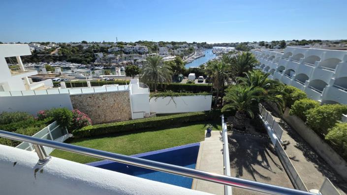 Image No.31-4 Bed Semi-Detached for sale