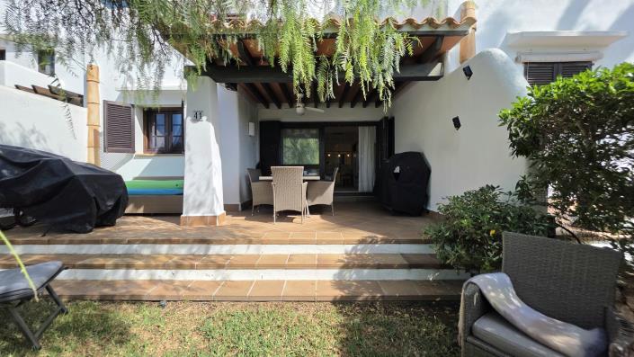 Image No.4-4 Bed Townhouse for sale