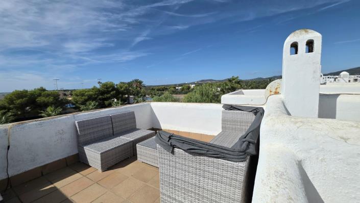 Image No.29-4 Bed Townhouse for sale