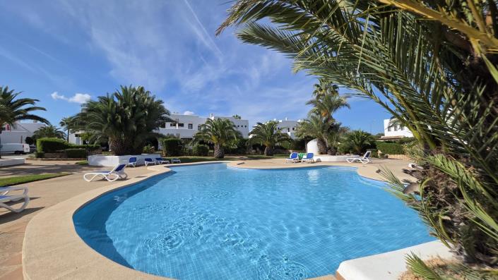 Image No.34-4 Bed Townhouse for sale
