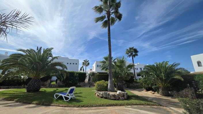Image No.36-4 Bed Townhouse for sale