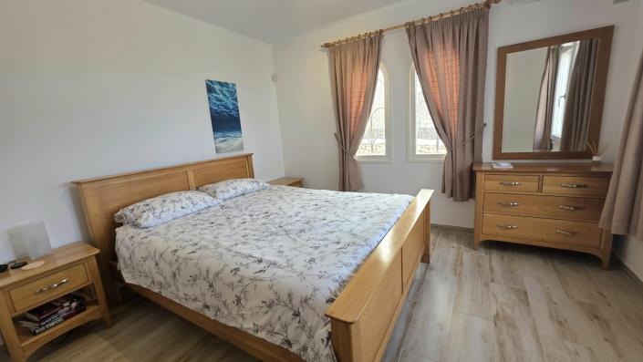 Image No.13-4 Bed House/Villa for sale
