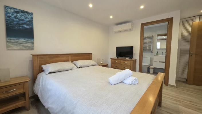 Image No.18-4 Bed House/Villa for sale