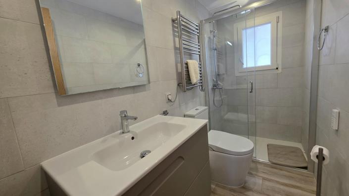 Image No.23-4 Bed House/Villa for sale