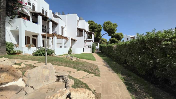 Image No.18-1 Bed Apartment for sale