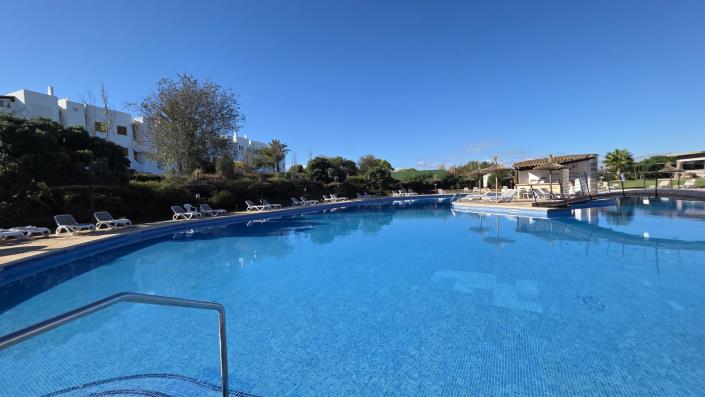 Image No.27-2 Bed Apartment for sale