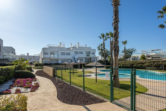 Image No.1-3 Bed Apartment for sale