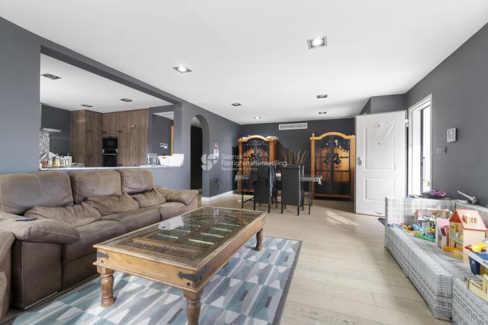 Image No.2-4 Bed Villa for sale