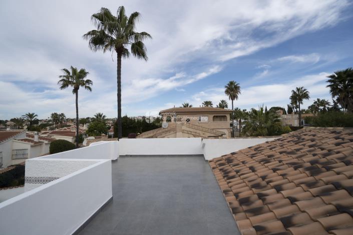 Image No.18-4 Bed Villa for sale