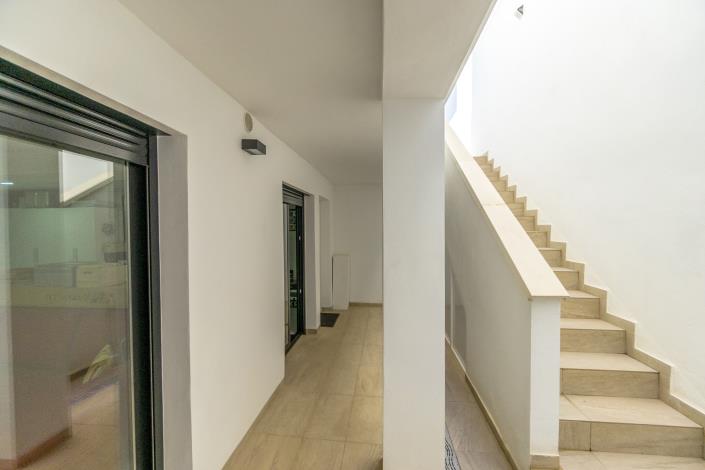 Image No.18-3 Bed Villa for sale