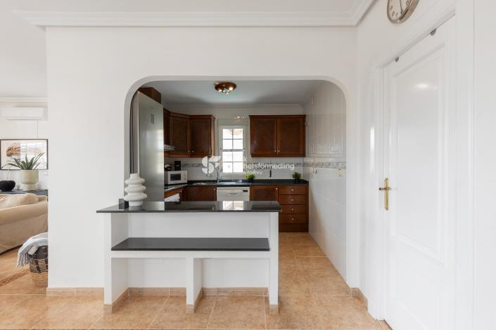 Image No.8-5 Bed Villa for sale