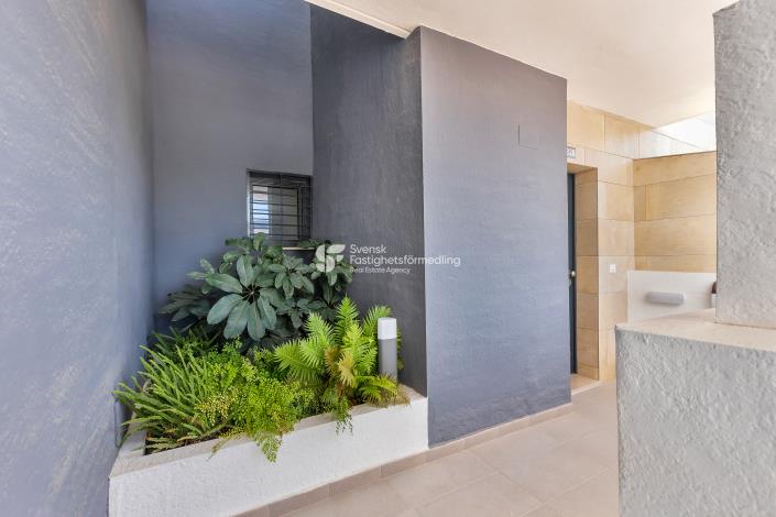 Image No.20-2 Bed Apartment for sale