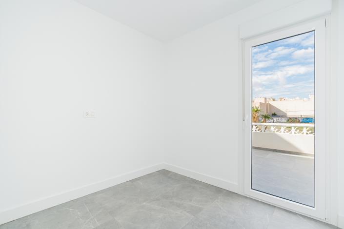 Image No.20-Maison de ville de 3 chambres à vendre à Torrevieja