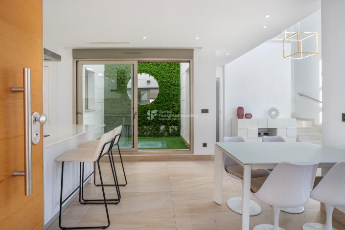 Image No.5-4 Bed Villa for sale