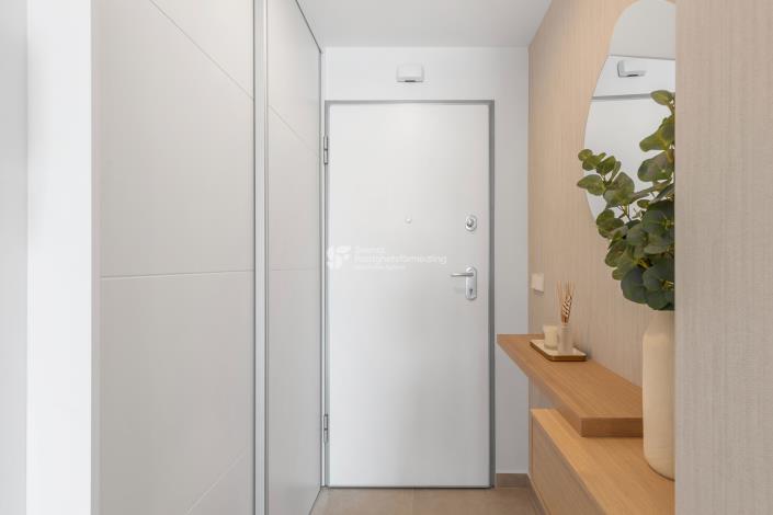 Image No.4-2 Bed Apartment for sale