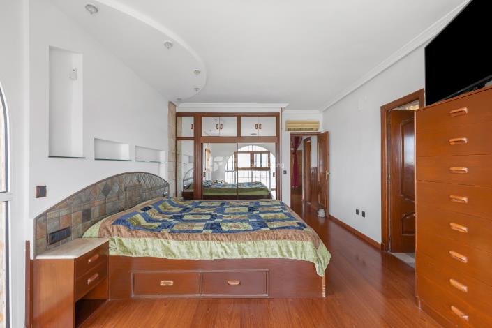 Image No.11-5 Bed Villa for sale