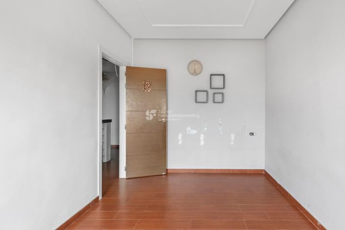 Image No.17-5 Bed Villa for sale