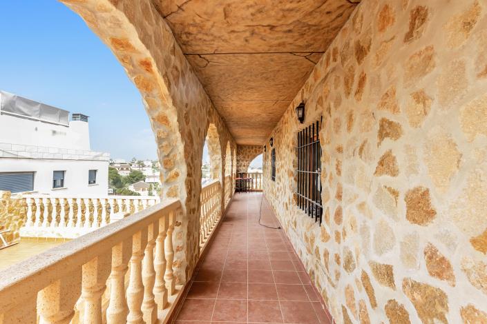 Image No.28-5 Bed Villa for sale