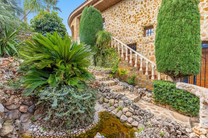 Image No.34-5 Bed Villa for sale