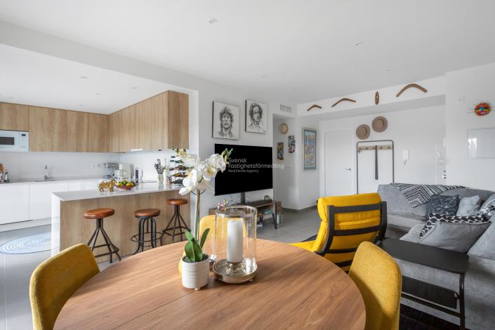 Image No.8-2 Bed Apartment for sale