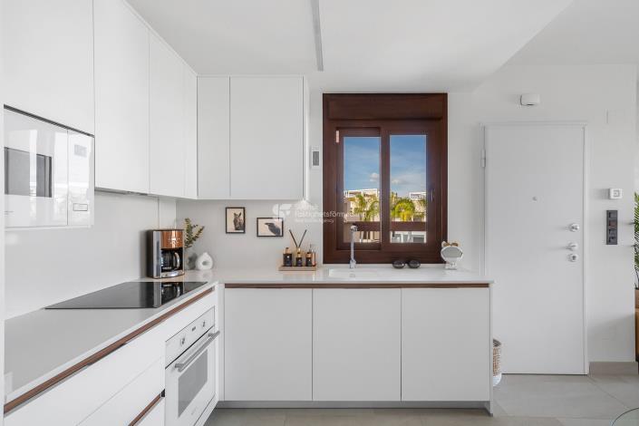 Image No.10-3 Bed Apartment for sale