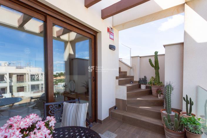 Image No.21-3 Bed Apartment for sale