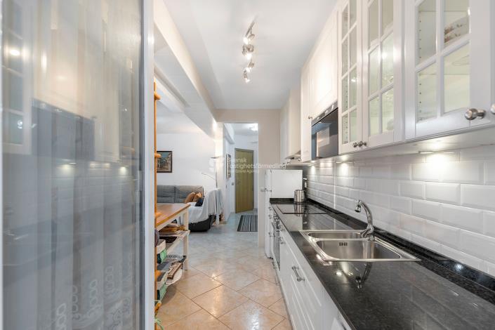 Image No.9-3 Bed Apartment for sale