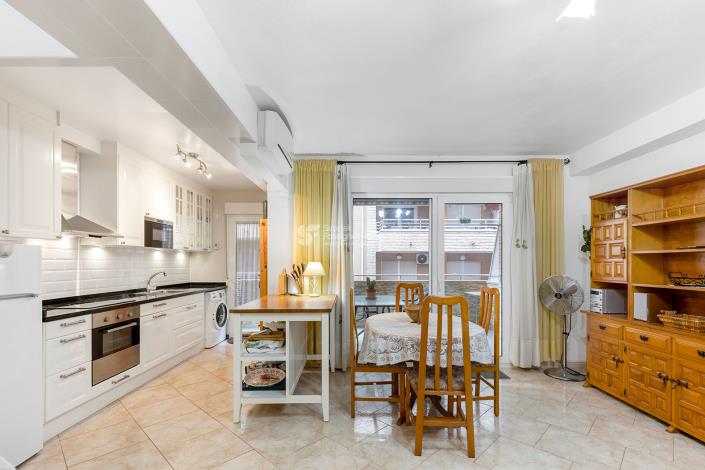 Image No.11-3 Bed Apartment for sale