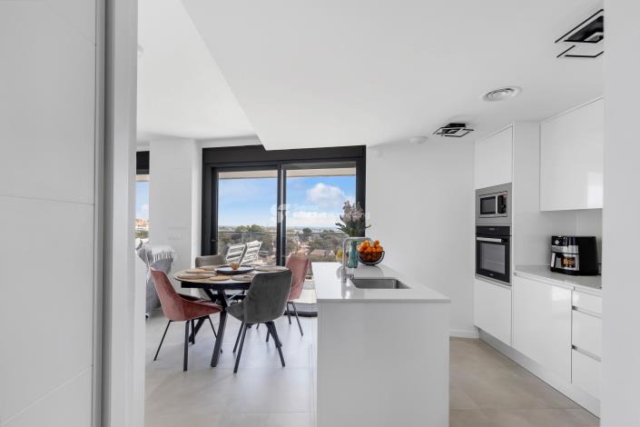 Image No.3-3 Bed Apartment for sale