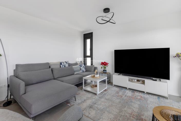 Image No.10-3 Bed Apartment for sale