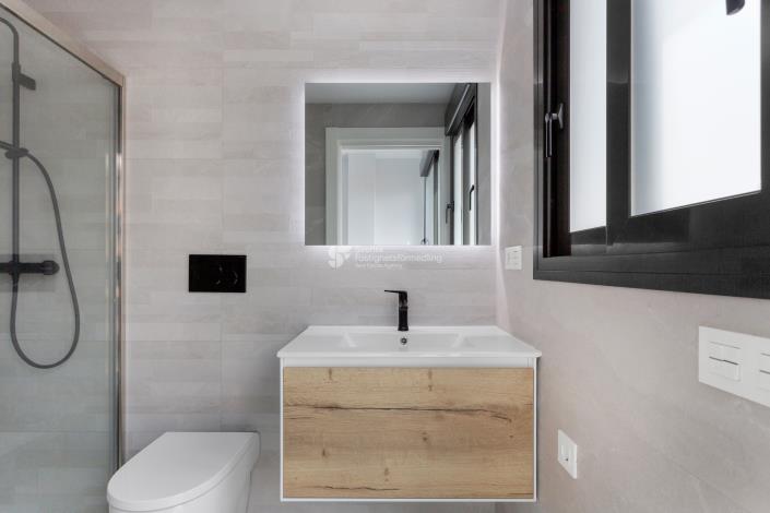 Image No.11-2 Bed Apartment for sale