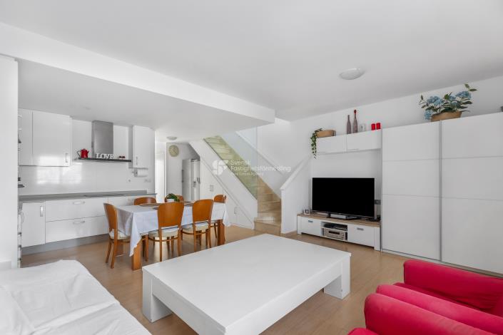 Image No.7-4 Bed Townhouse for sale