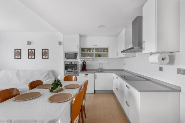 Image No.8-4 Bed Townhouse for sale