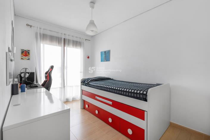 Image No.19-4 Bed Townhouse for sale