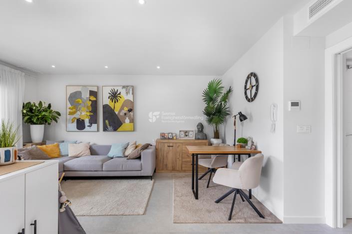 Image No.7-2 Bed Townhouse for sale