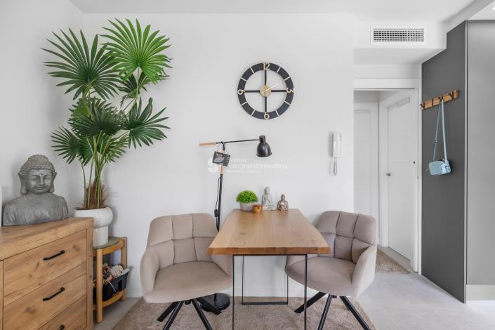 Image No.9-2 Bed Townhouse for sale