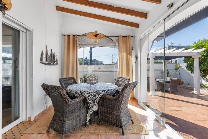 Image No.14-3 Bed Townhouse for sale