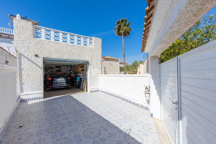 Image No.33-3 Bed Townhouse for sale