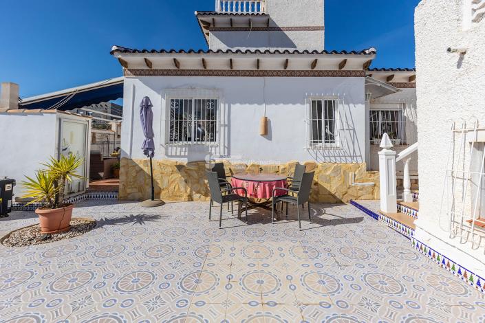 Image No.32-3 Bed Townhouse for sale