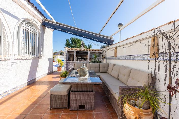 Image No.25-3 Bed Townhouse for sale