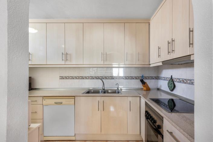 Image No.10-2 Bed Townhouse for sale